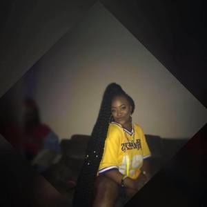 Meet your Posher, Destini